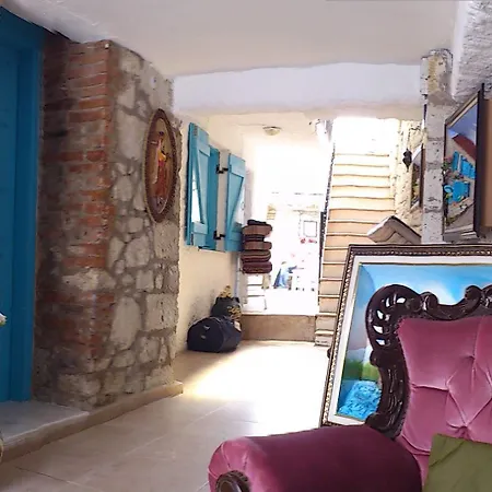 호텔 베디르한 코낙 오텔 3*