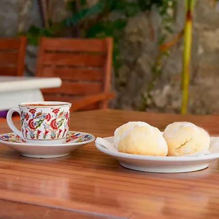 베디르한 코낙 오텔